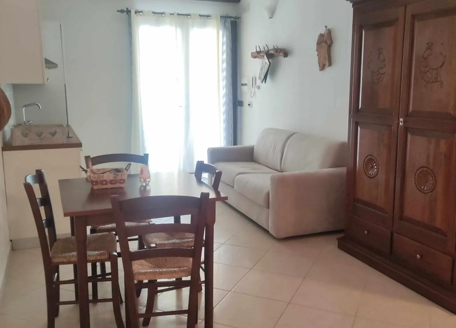 Villa Bianca Bb E Apartments Àrbatax 3*,  Italië