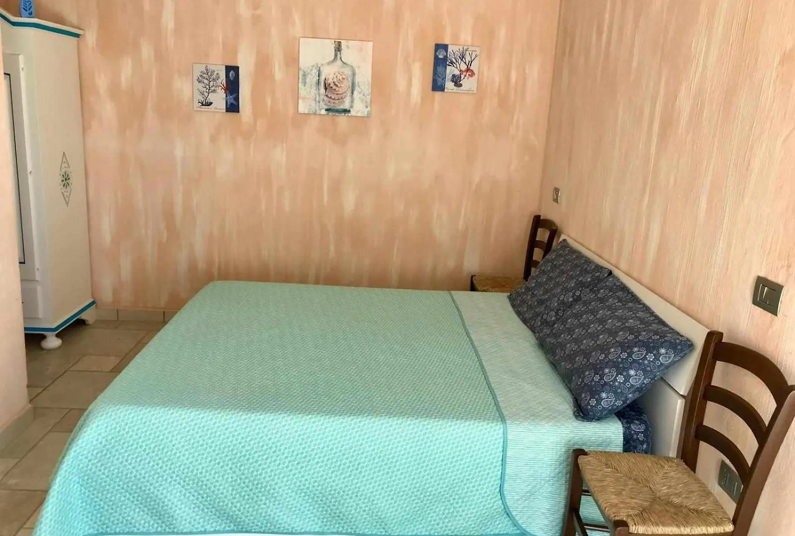 Villa Bianca Bb E Apartments Àrbatax 3*,