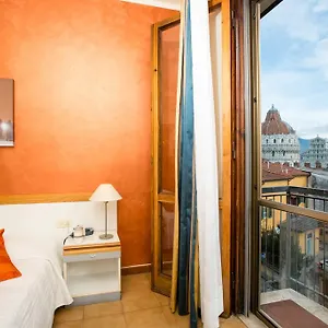 Roma 3*, Pisa Italië