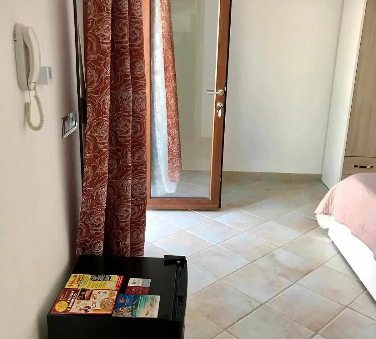 Villa Bianca Bb E Apartments 아르바탁스